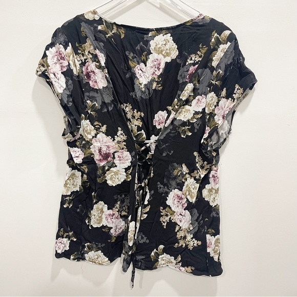 Torrid Stretch Challis Lace-Up Back Top Size 2 Button Front - Picture 4 of 10